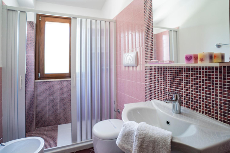Bathroom, Bed & Breakfast Pietre Preziose, Trapani