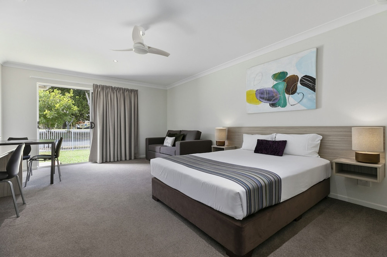 Bedroom 2, Hotel Beachside, Mackay - Pt A