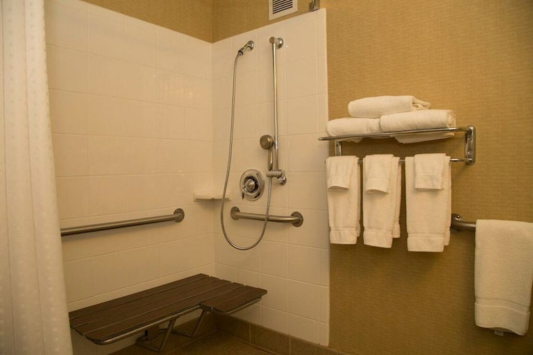 Bathroom 3, 3 Rivers Hotel, Gallatin