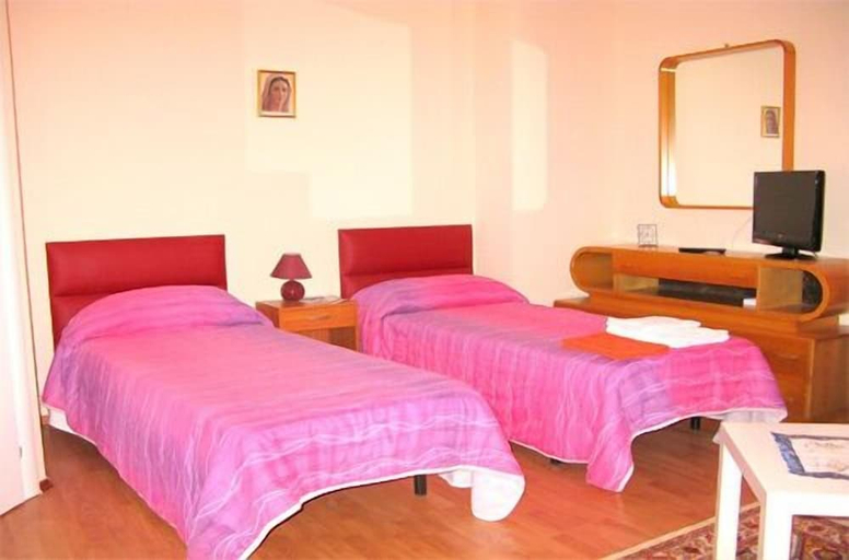 Bedroom 2, B&B La Tartaruga, Macerata