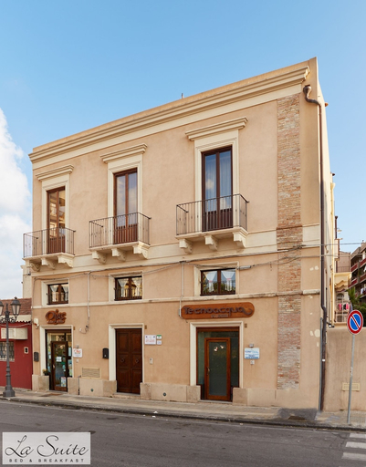 Others 5, B&B La Suite, Messina
