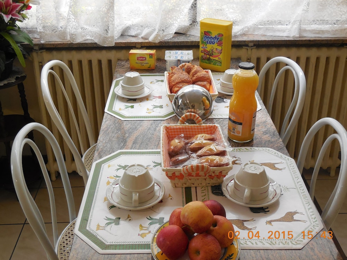 Food & Drinks 4, Hotel Le Petit Chateau, Hauts-de-Seine
