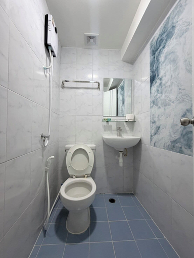 Bathroom 4, say hi pattaya hotel, Pattaya