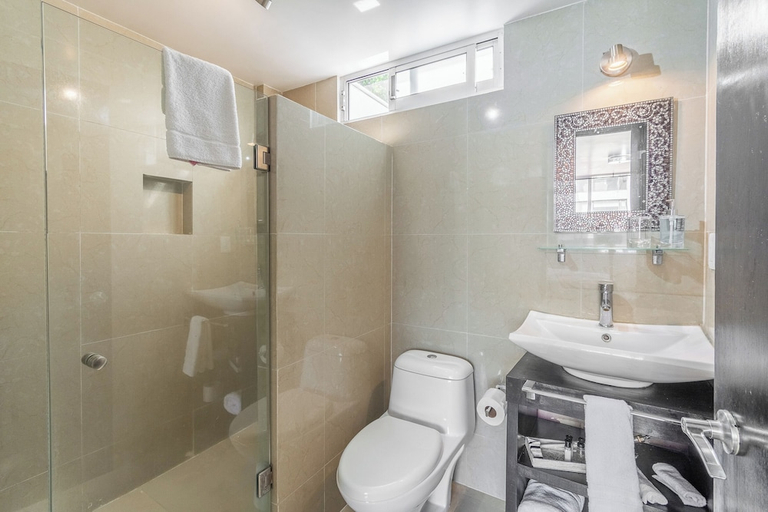 Bathroom 3, Suites259, Mexico City