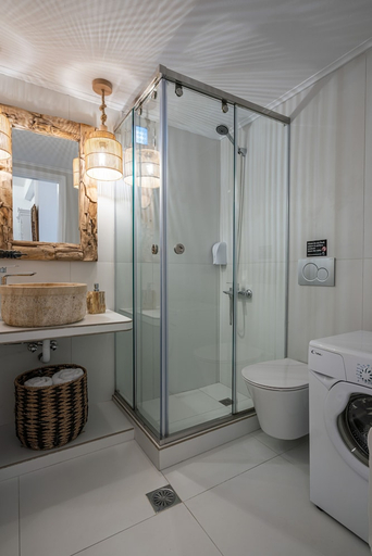 Bathroom 4, Oia Sunset Villas, South Aegean