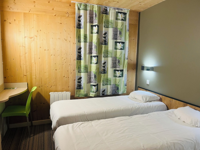 Bedroom 3, Fasthotel Dunkerque, Nord