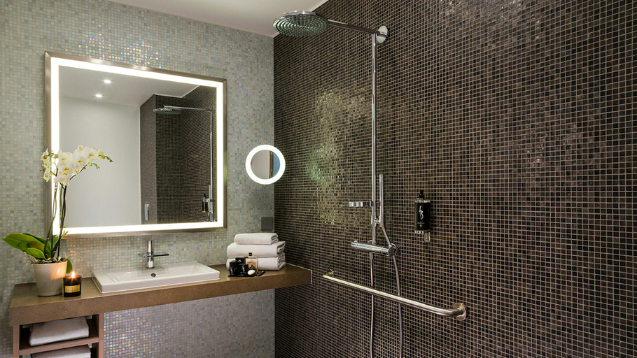 Bathroom 4, Resort Barrière Ribeauvillé, Haut-Rhin