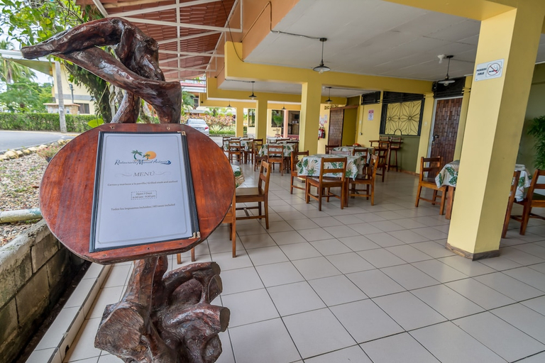 Food & Drinks 5, Hotel Manuel Antonio, Aguirre