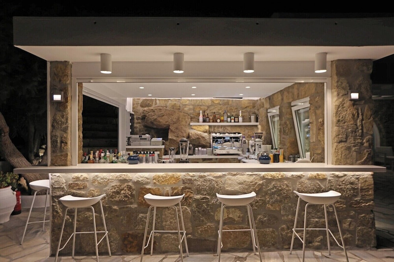 Food & Drinks, Adikri Villas and Studios, South Aegean