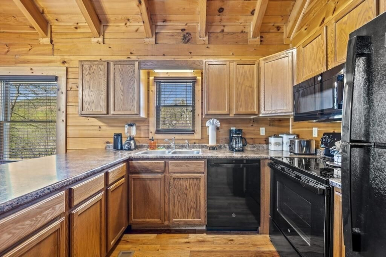 Private kitchen 4, Lazy Dazy, Sevier