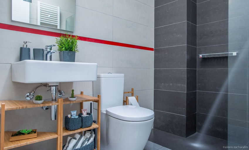 Bathroom 3, Melissi Villas, Peloponnese