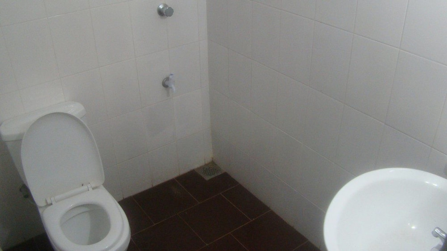 Others 3, Asix Hotel, Trincomalee Town and Gravets