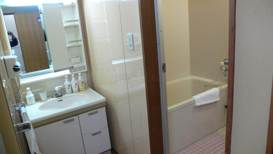 Bathroom 4, Yuttari No Sato Inaka, Achi