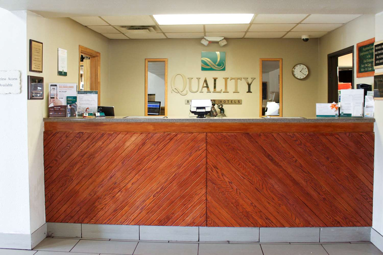 Others 2, Quality Inn Navajo Nation Capital, Apache