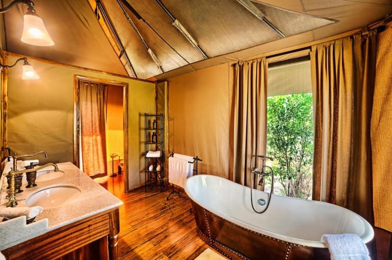 Bathroom 3, Elewana Sand River Masai Mara, Narok West
