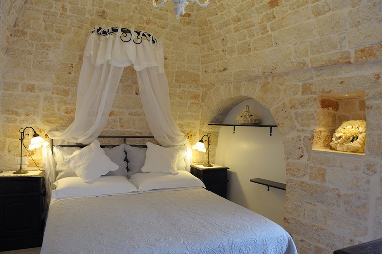 Bedroom 4, Romantic Trulli, Bari