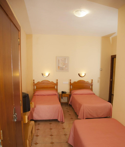 Bedroom 2, Hostal Paris, Cádiz