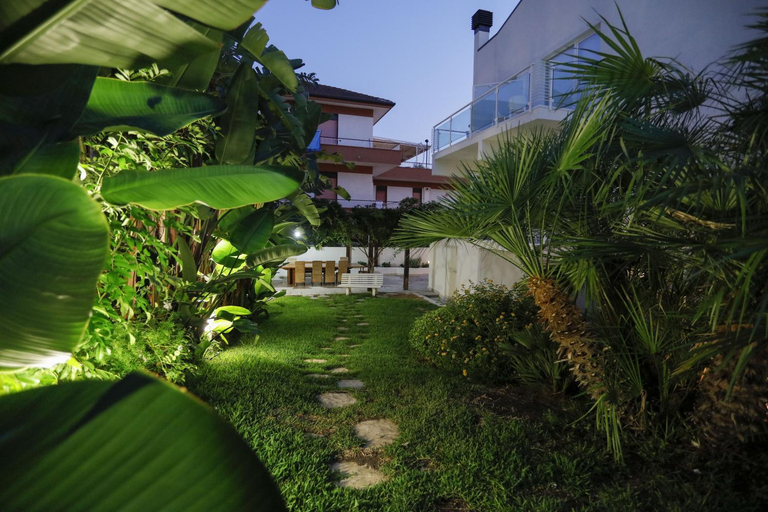 Others 3, Path House by Wonderful Italy, Catania