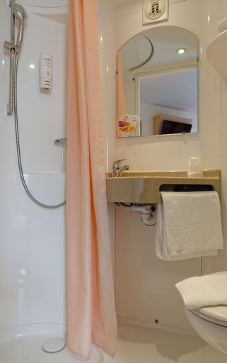 Bathroom 4, Premiere Classe Lyon Sud - Pierre Benite, Rhône