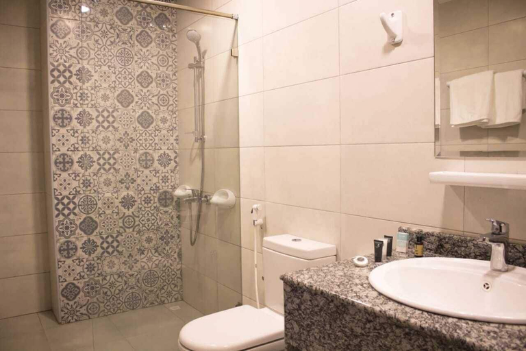 Bathroom 5, Parkside Plaza Hotel - Muscat, Seeb