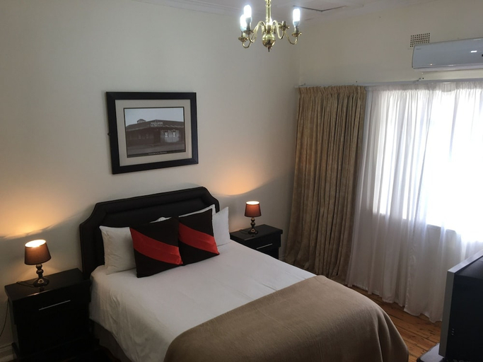 Bedroom 2, Savoy Hotel Kimberley, Frances Baard