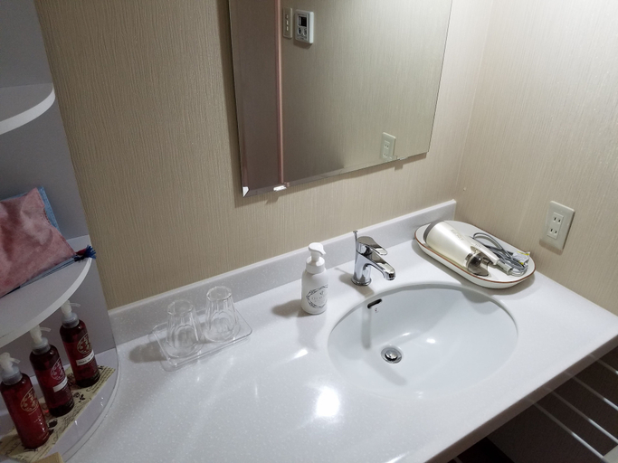 Bathroom 2, Yufuin Riverside, Yufu