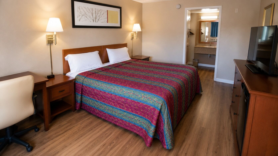 Bedroom 4, Segovia Lodge Junction TX I -10, Kimble