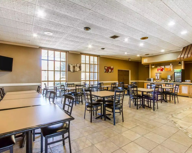 Food & Drinks 3, Quality Inn Ada near University, Pontotoc
