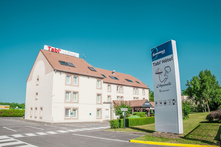 Exterior & Views 2, Brit Hotel Confort Amiens, Somme