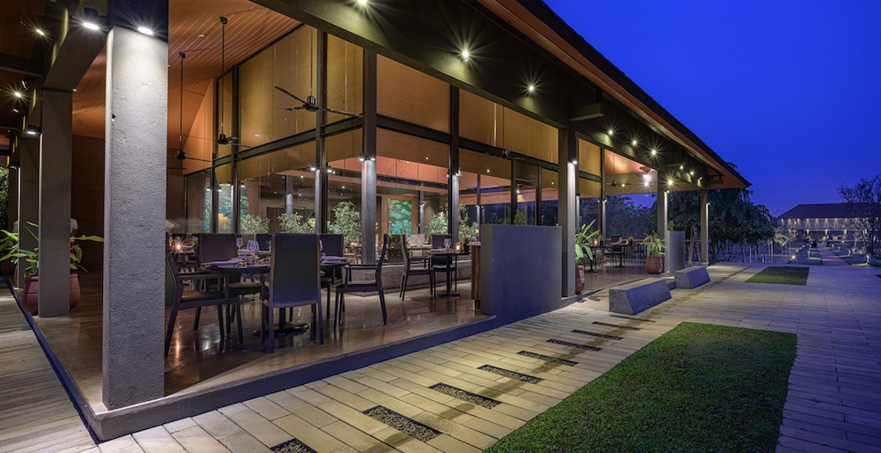 Food & Drinks 5, Water Garden Sigiriya, Dambulla