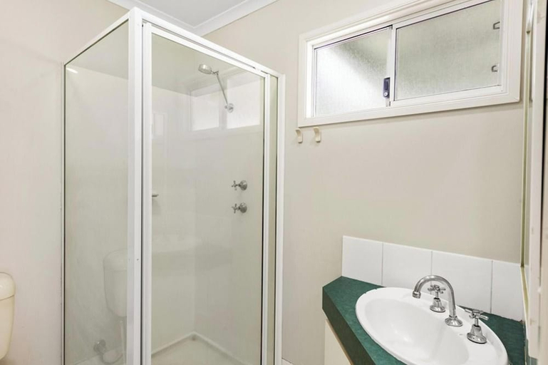 Bathroom 4, Discovery Parks - Swan Valley, Swan