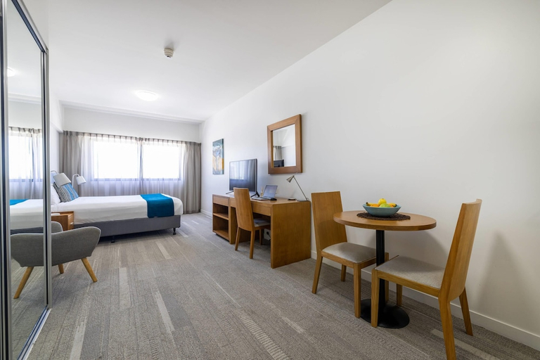 Bedroom 2, MainStay Suites Mackay, Mackay - Pt A