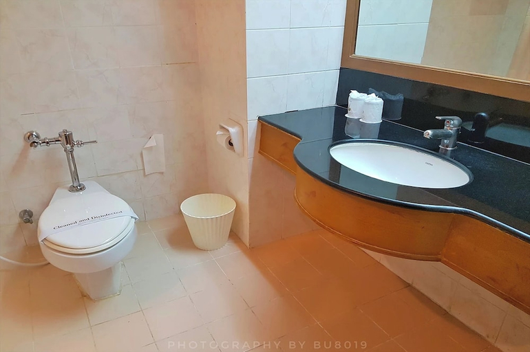 Bathroom 4, Laithong, Muang Ubon Ratchatani