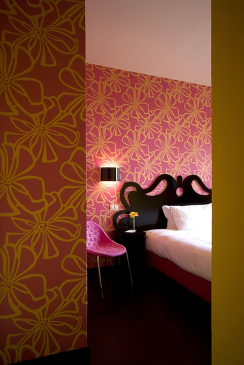 Bedroom 2, Universo, Florence