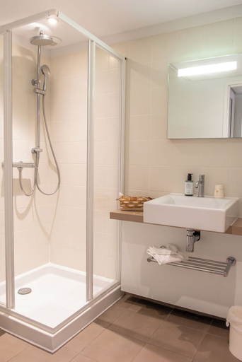 Bathroom 3, Appartements Helios, Var