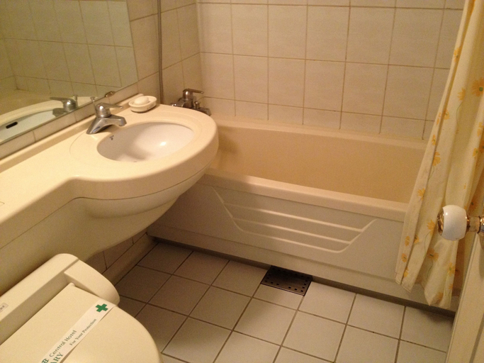 Bathroom 3, Busan Central Hotel, Yeonje