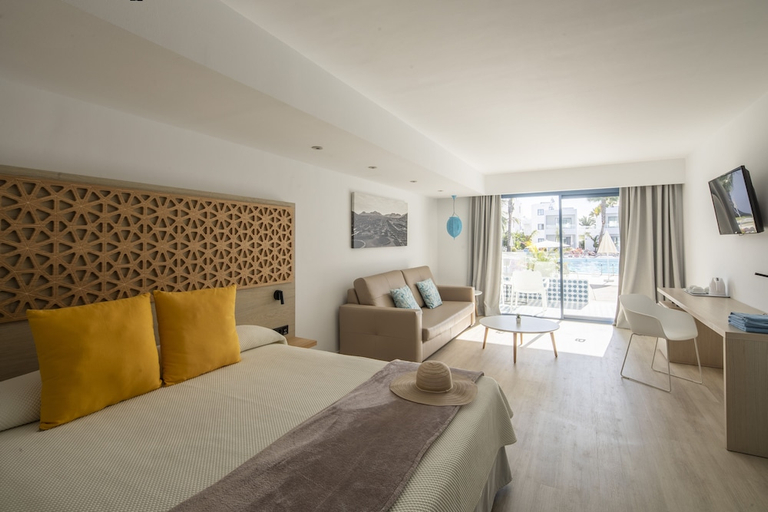 Bedroom 3, Oasis Lanz Beach Mate, Las Palmas