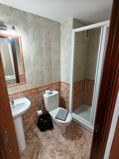 Bathroom 2, H Arkanta, Madrid