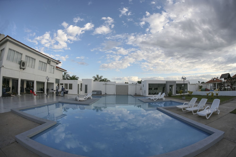 Sport & Beauty 2, Terranova Suites, Andrés Ibáñez