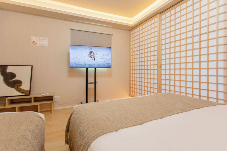 Room 2, Star house, Osaka