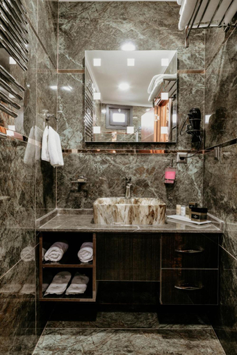 Bathroom 5, Grand Lark Otel, Pendik