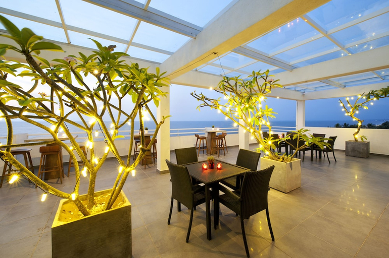 Food & Drinks 5, The Beach - All Suite Hotel, Negombo