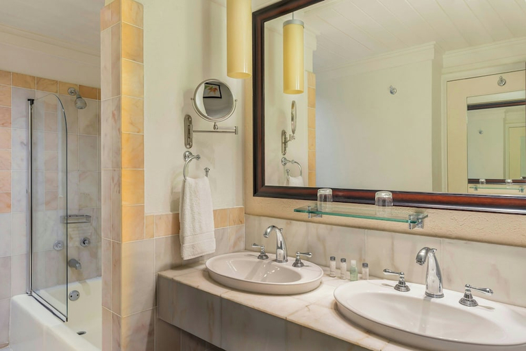 Bathroom 5, Tamarind by Elegant Hotels