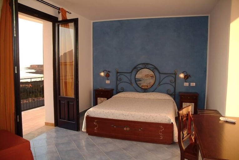 Bedroom 3, Torre Salina, Trapani
