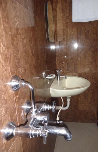 Bathroom 3, Hotel Avisha, North 24 Parganas