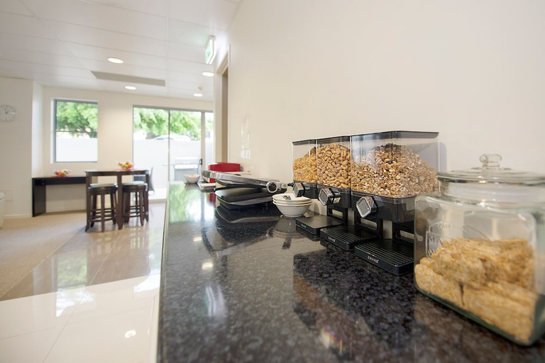 Food & Drinks, Gladstone City Central Apartment Hotel, Gladstone