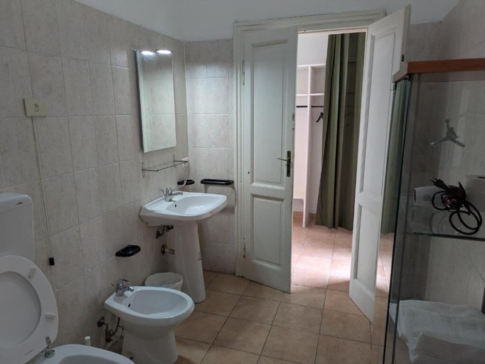 Bathroom 5, Link Hotel Malpensa, Milano