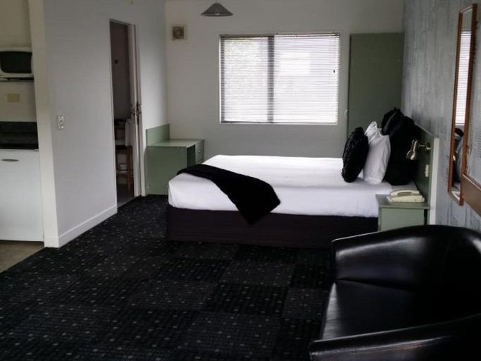 Bedroom 2, Abode On Courtenay Motor Inn, New Plymouth