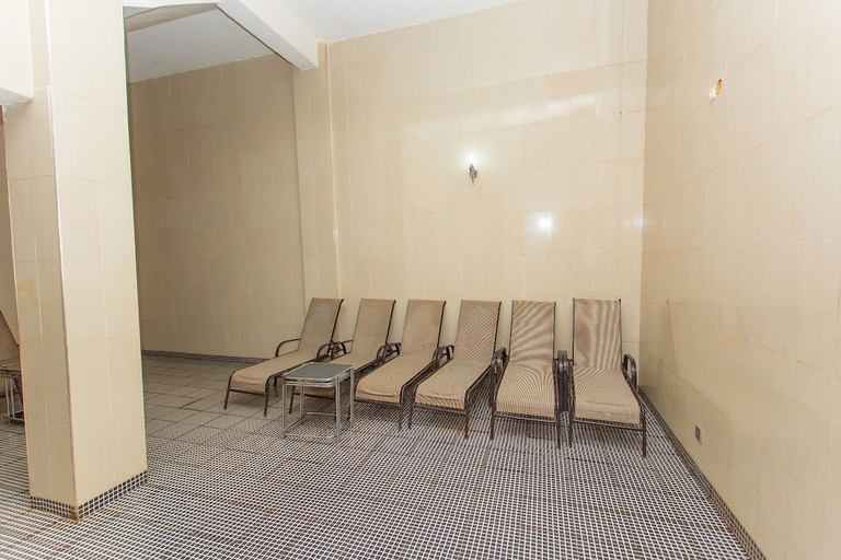 Others 4, The Mirror Hotel, Gasabo