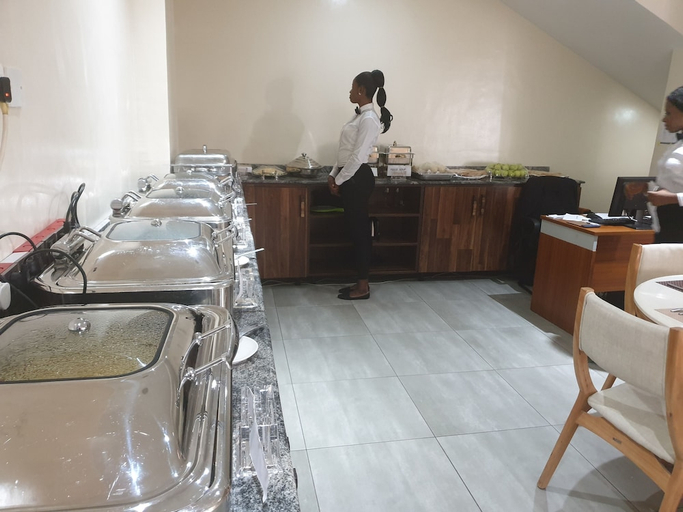 Food & Drinks 4, Maxbe Continental Hotel, Enugu North